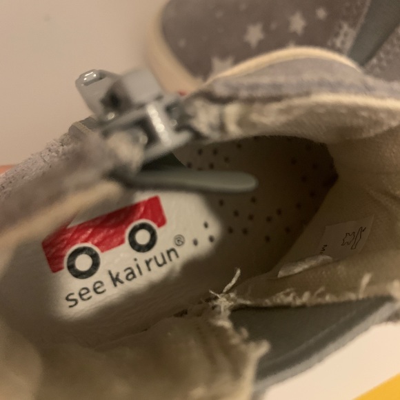 NWOT See Kai Run Keegan Stars Sneaker Boot - Picture 8 of 8